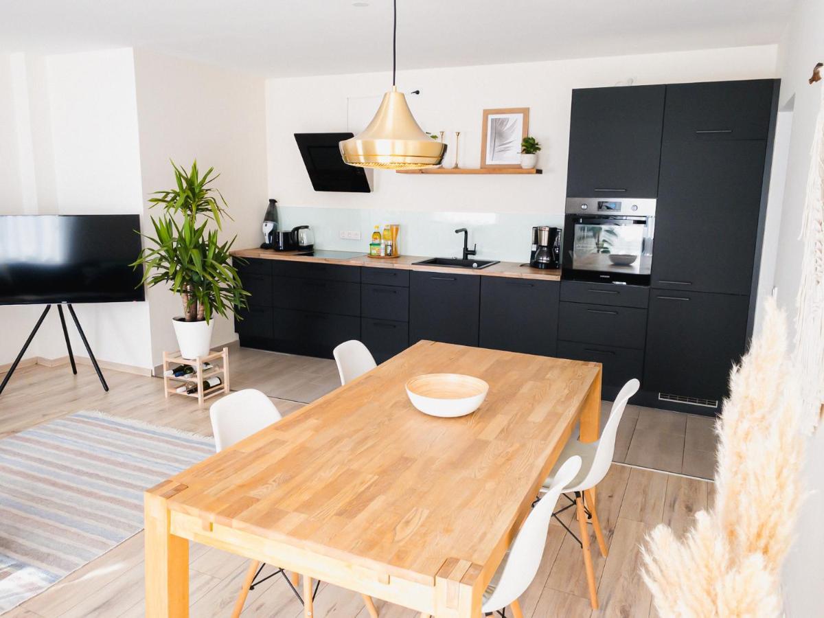 Exklusiv 72Qm Fewo Im Herzen Detmolds, Terrasse Und Kostenloser Parkplatz Exterior photo